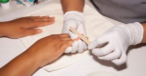 The Nail Trend Muslim Women Have Practiced for Generations Close-up of bare, buffed natural nails without polish